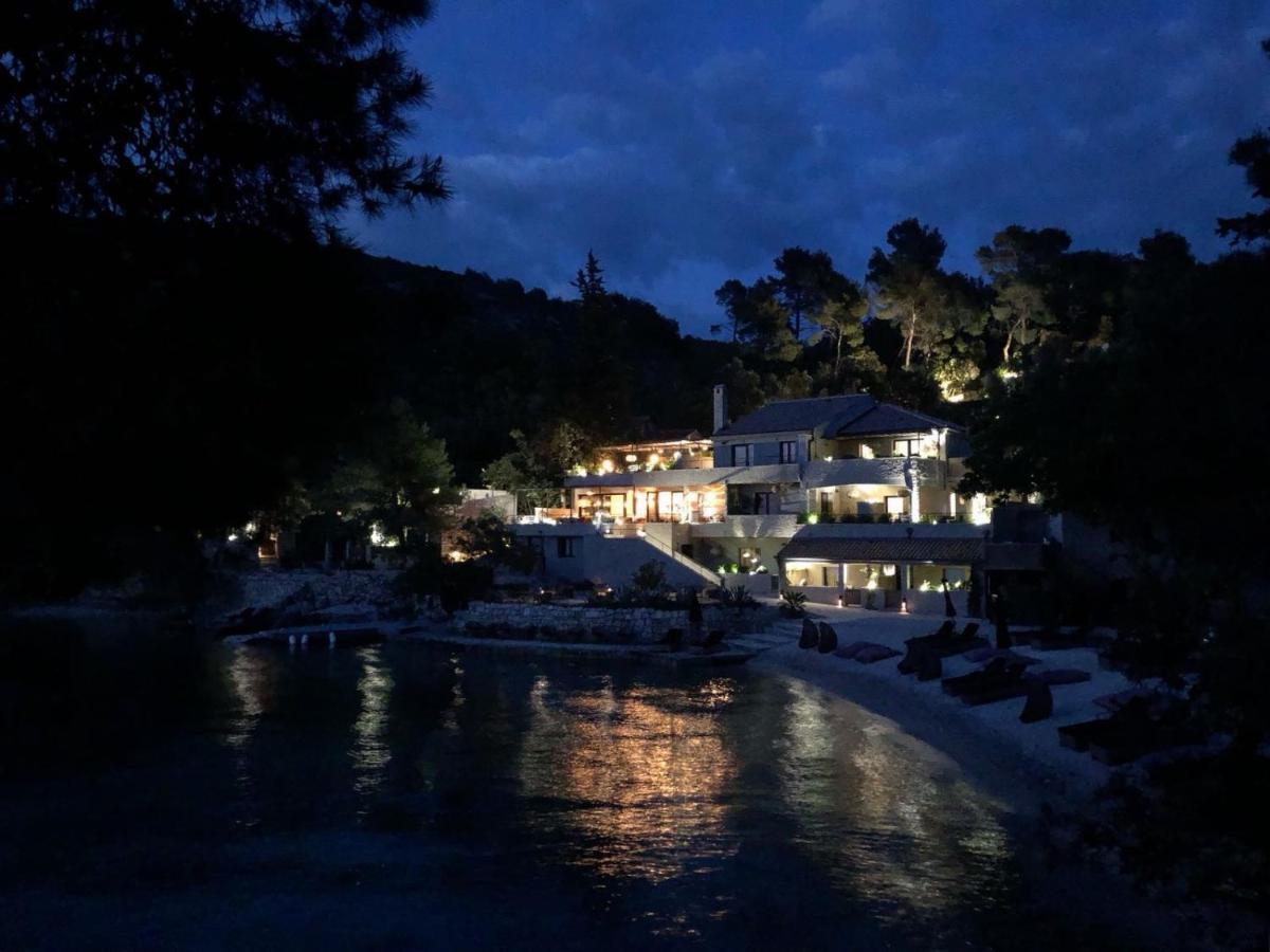 Little Green Bay Hotel Hvar Island Bagian luar foto
