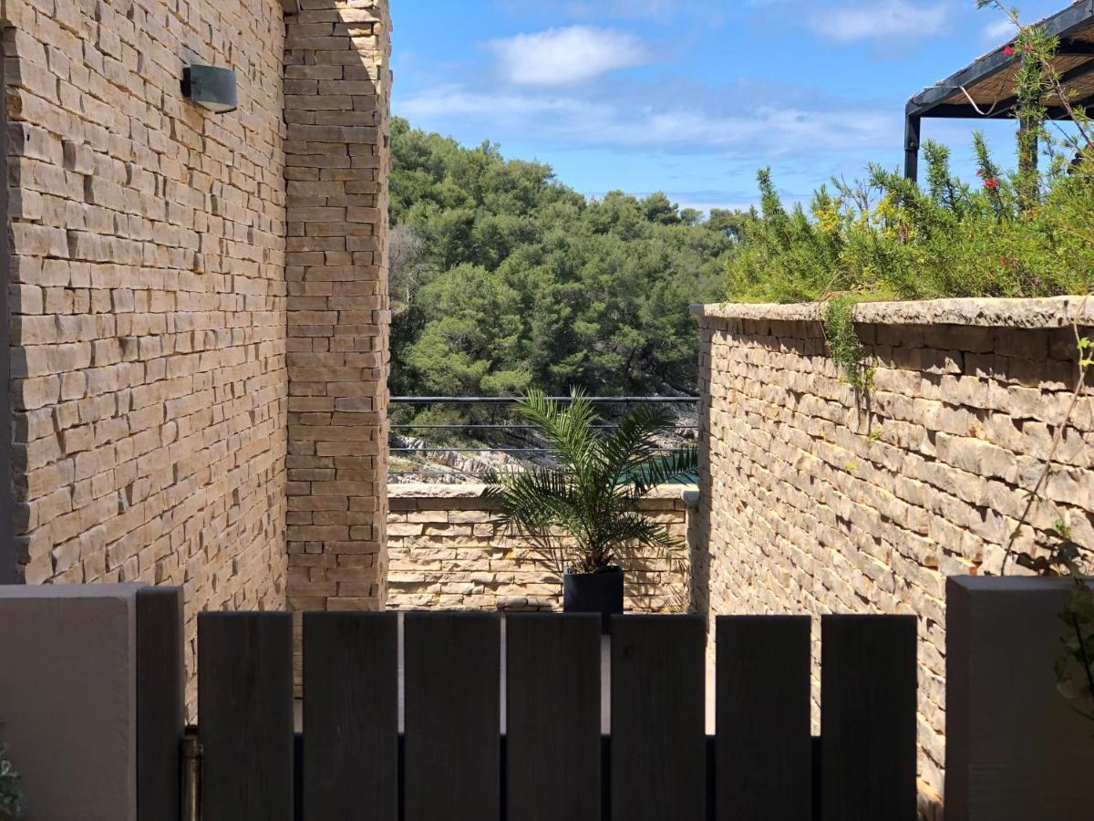 Little Green Bay Hotel Hvar Island Bagian luar foto