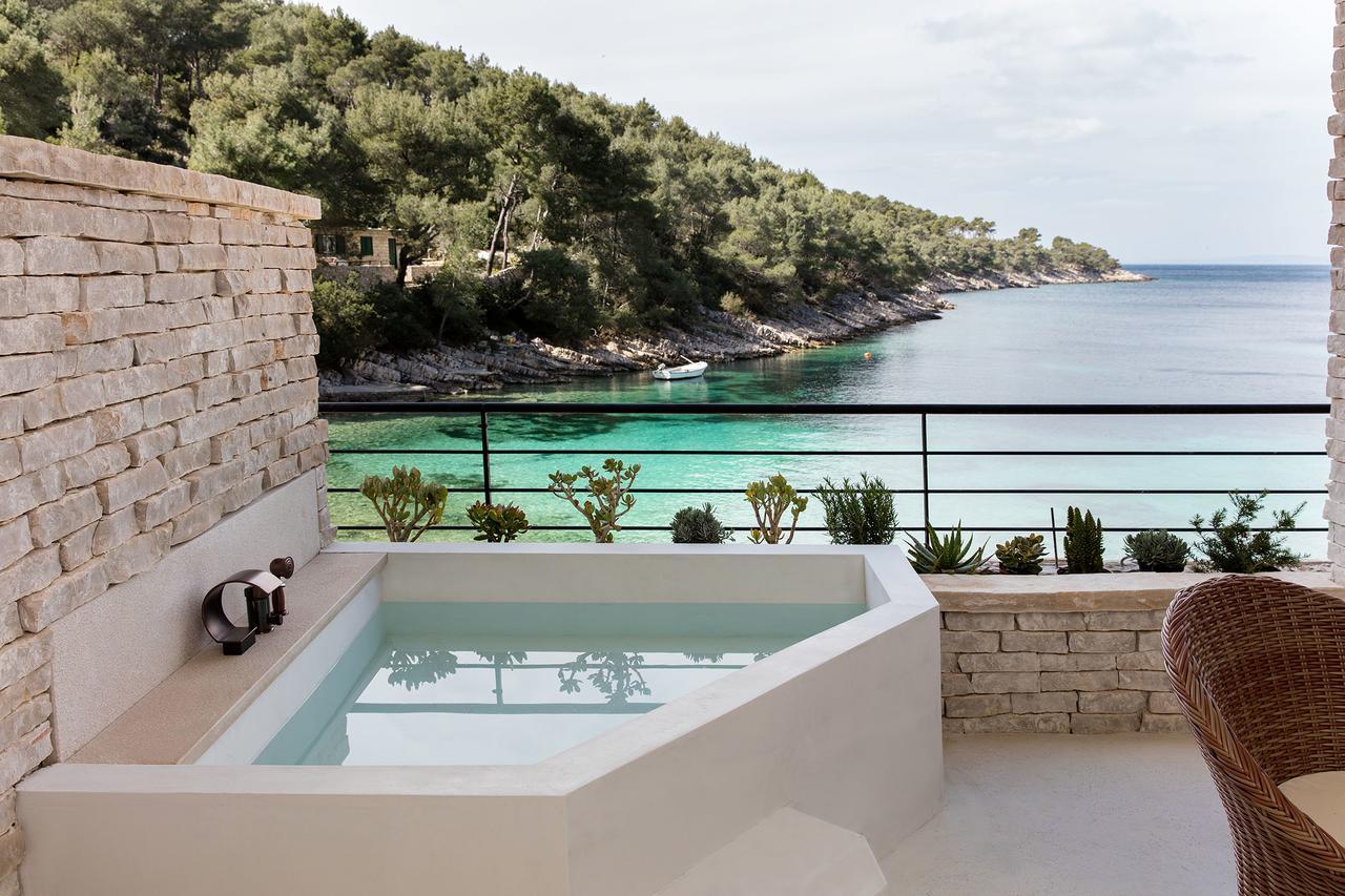 Little Green Bay Hotel Hvar Island Bagian luar foto